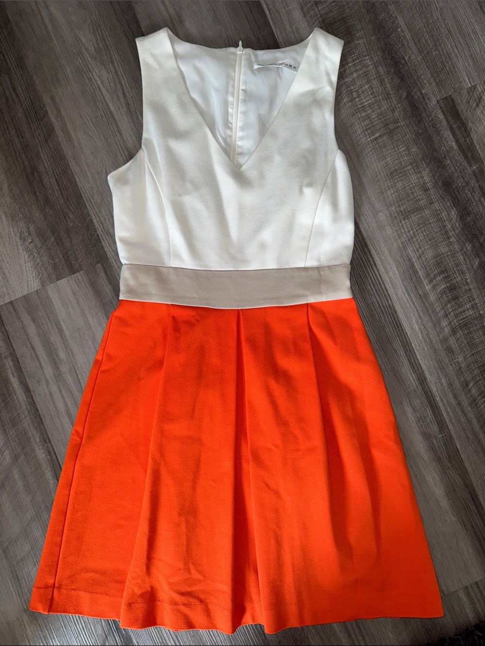 Trina Turk dress size 0-2 orange white sleeveless casual work wear business